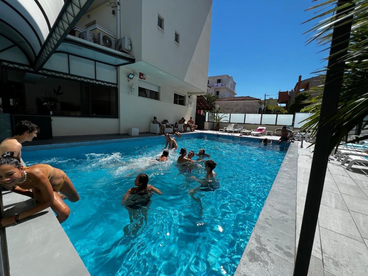 Apparthotel Ardea Riccione Eksteriør bilde